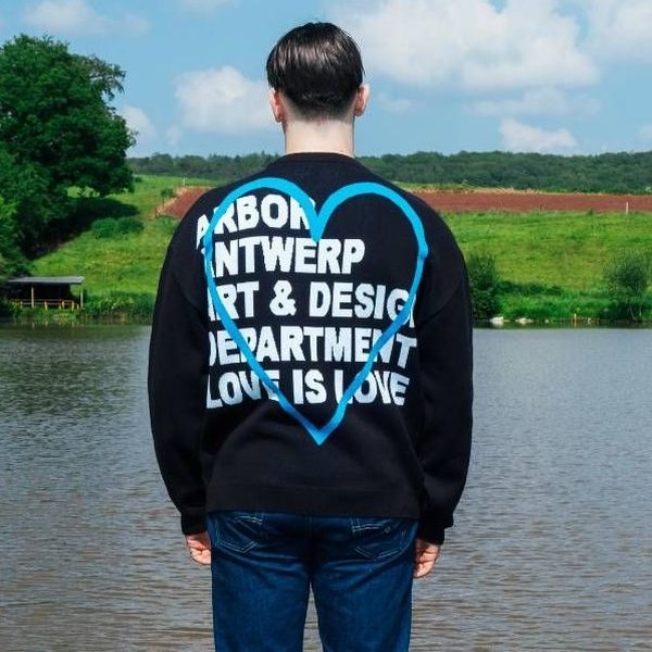 Arbor Antwerp Blue Love Knit Sweater Zwart