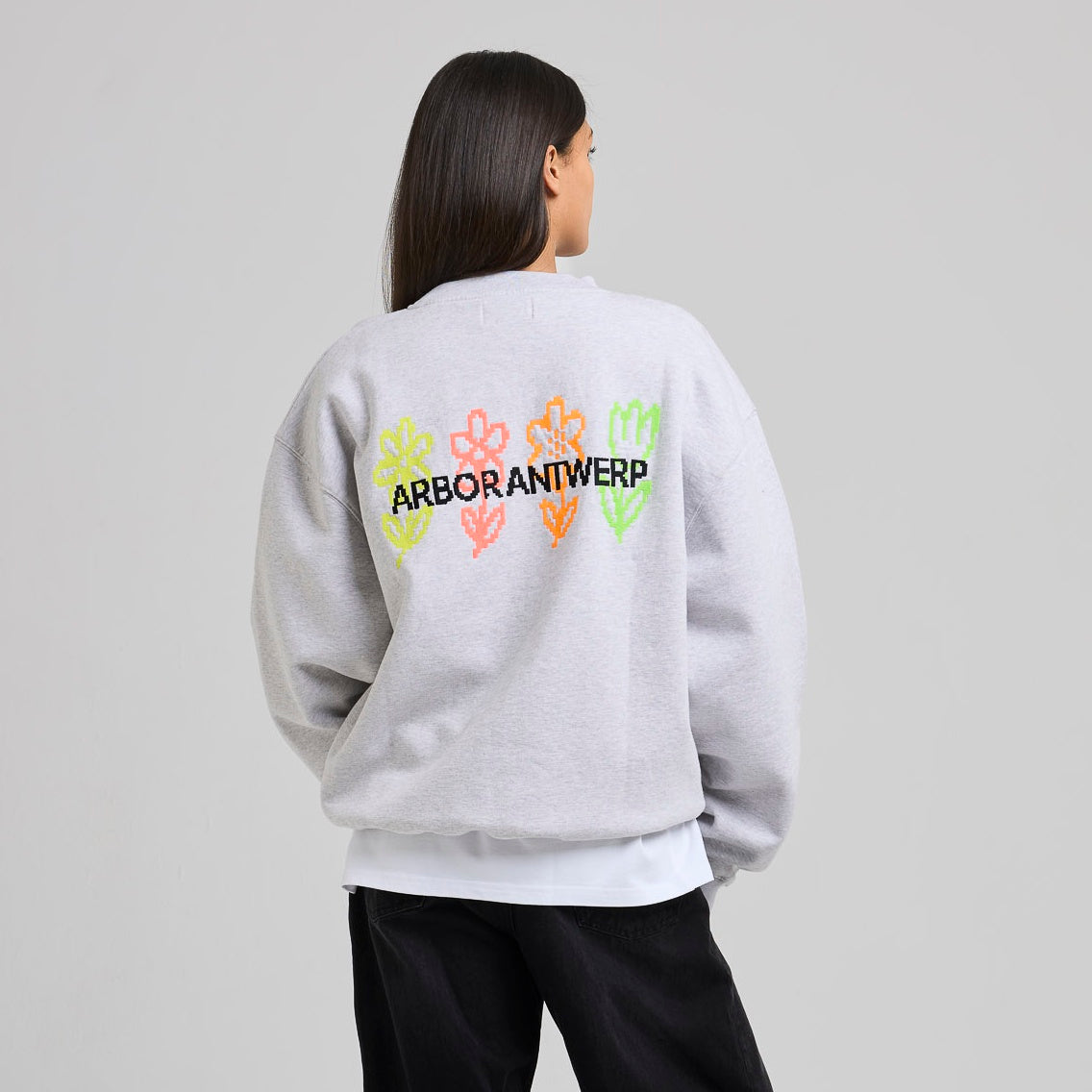 Arbor Antwerp Pixel Flower Sweater Grijs