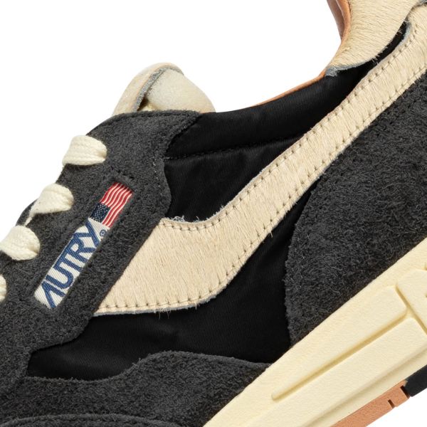 Autry Reelwind Low Sneaker Zwart/Off White