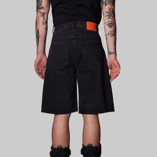 BeWider Super Loose Korte Broek Zwart