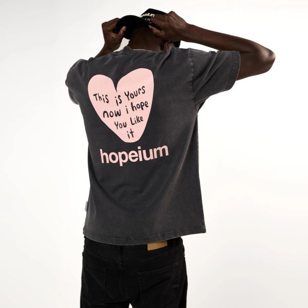 Hopeium This Is Yours T-shirt Antraciet