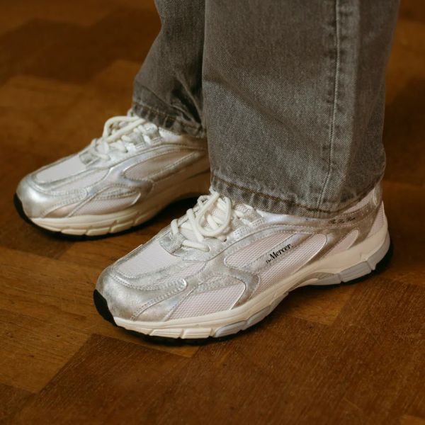 Mercer Amsterdam The Re-Run Metallic Sneaker Zilver