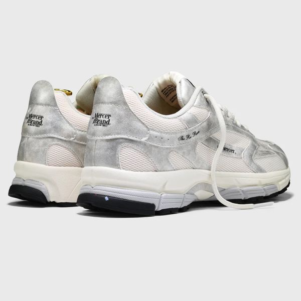 Mercer Amsterdam The Re-Run Metallic Sneaker Zilver
