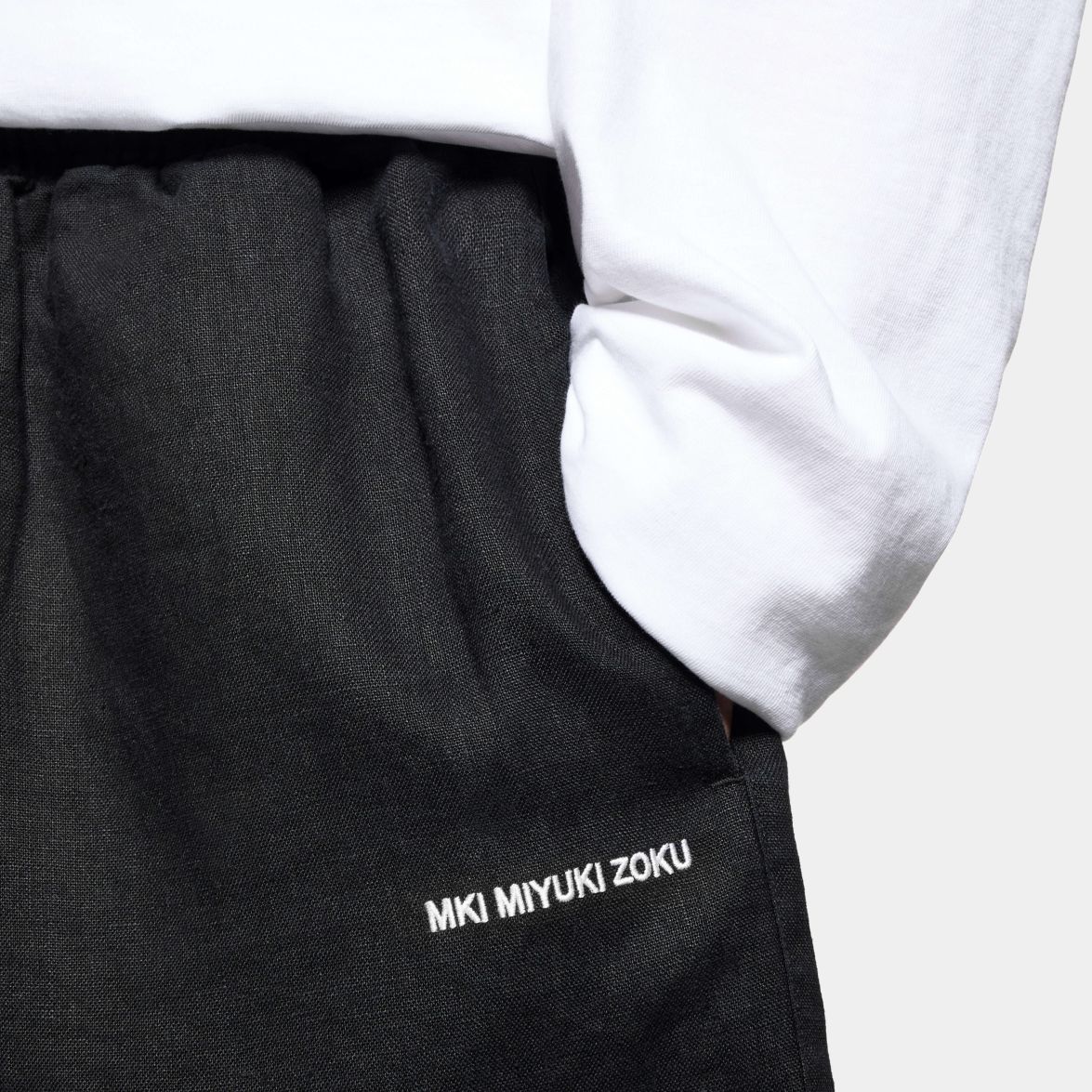 MKI Miyuki Zoku Linen Wide Leg Korte Broek Zwart