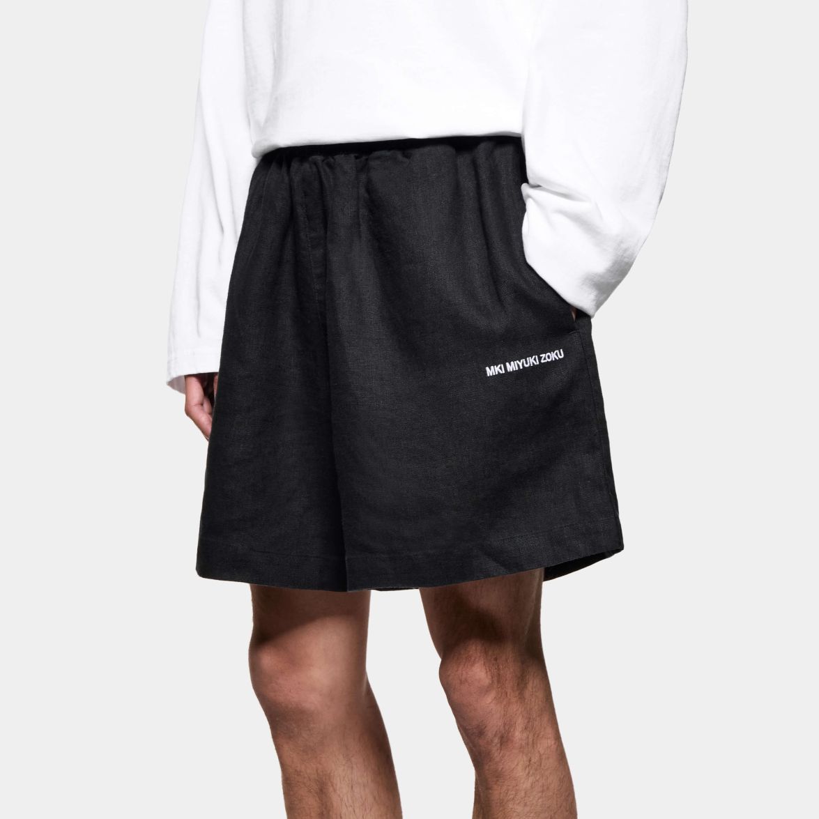 MKI Miyuki Zoku Linen Wide Leg Korte Broek Zwart