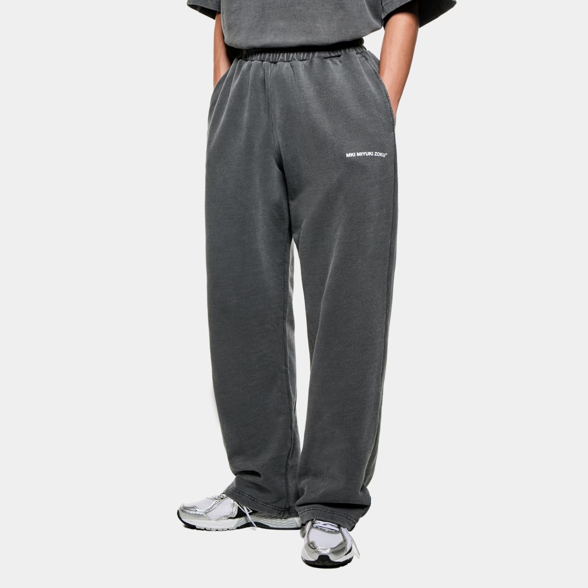 MKI Miyuki Zoku Uniform Wide Leg Pigment Trainingsbroek Zwart