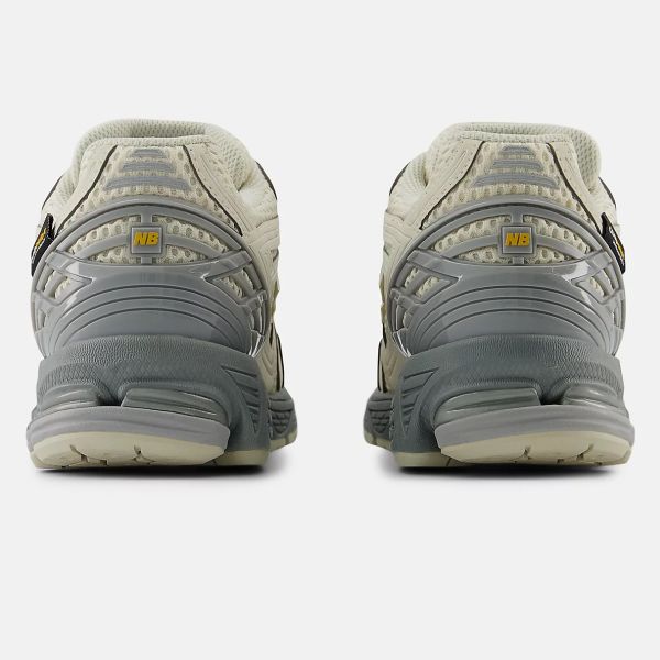 New Balance 1906R Sneaker Off White