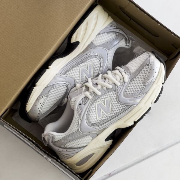 New Balance 530 Sneaker Zilver
