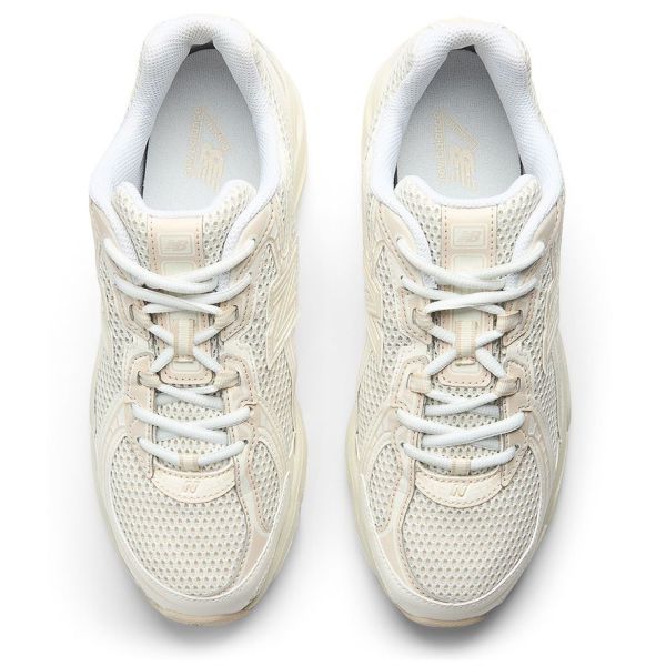 New Balance 740 Sneaker Off White