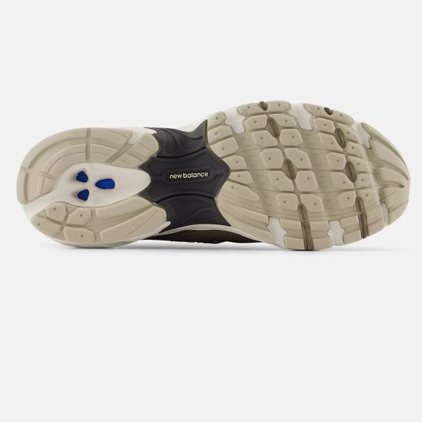 New Balance 740 Sneaker Bruin