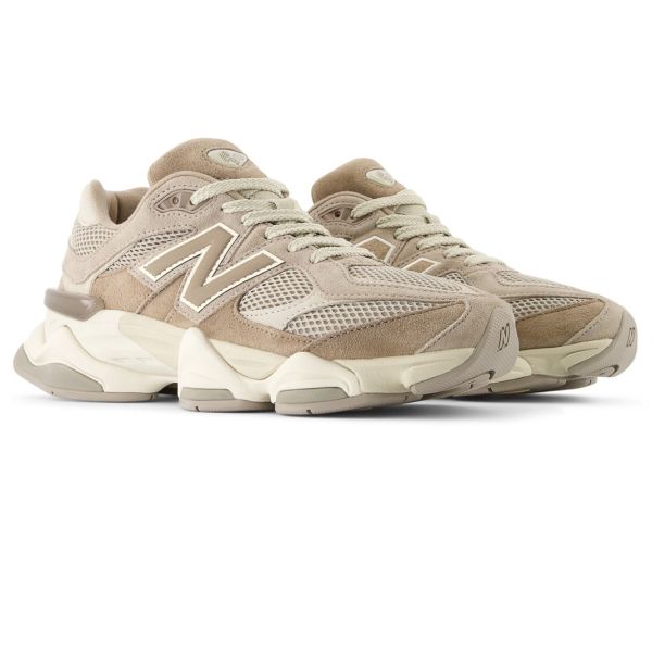 New Balance 9060 Sneaker Beige