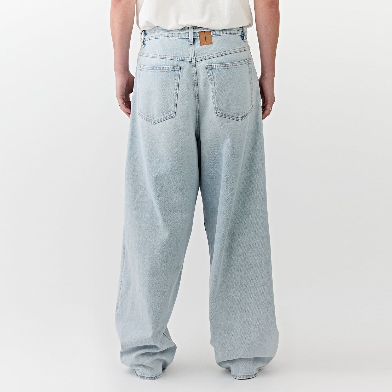 Tenue Noah Baggy Jeans Licht Blauw