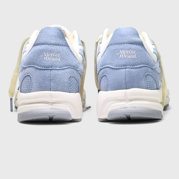 The Mercer Brand The Re-Run Vintage Suede Sneaker Licht Blauw