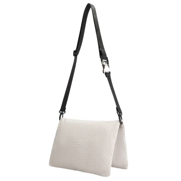 Olaf Passport Seersucker Bag Grijs