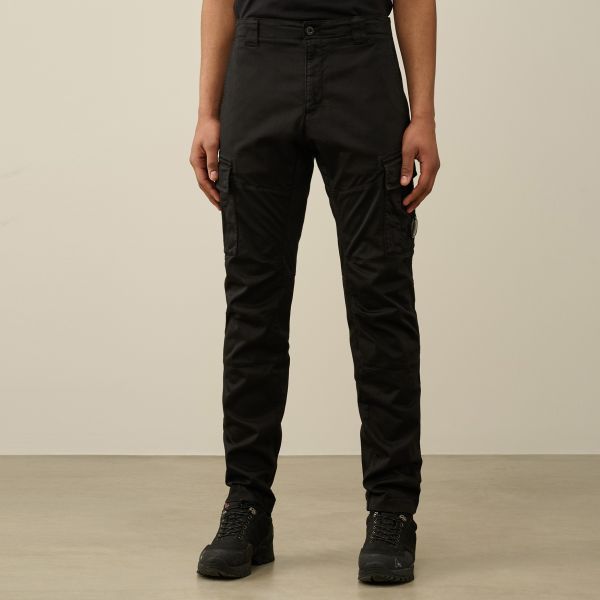 CP Company Stretch Sateen Ergonomic Lens Cargo Broek Zwart