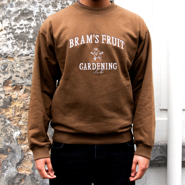 Bram's fruit Gardening Club Sweater Bruin