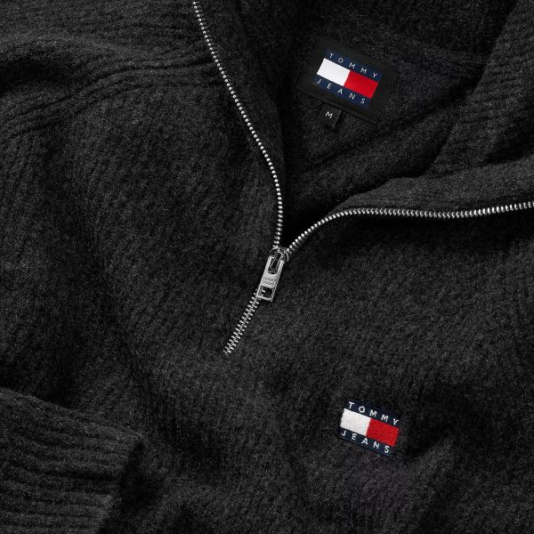 Tommy Jeans Quarter Zip Raglan Badge Sweater Zwart