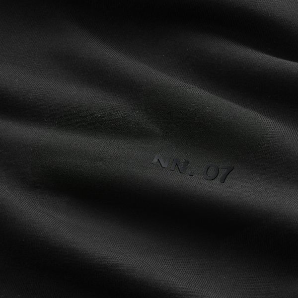 NN.07 David Sweater Zwart